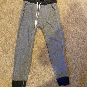 American Eagle gray jogger sweatpants